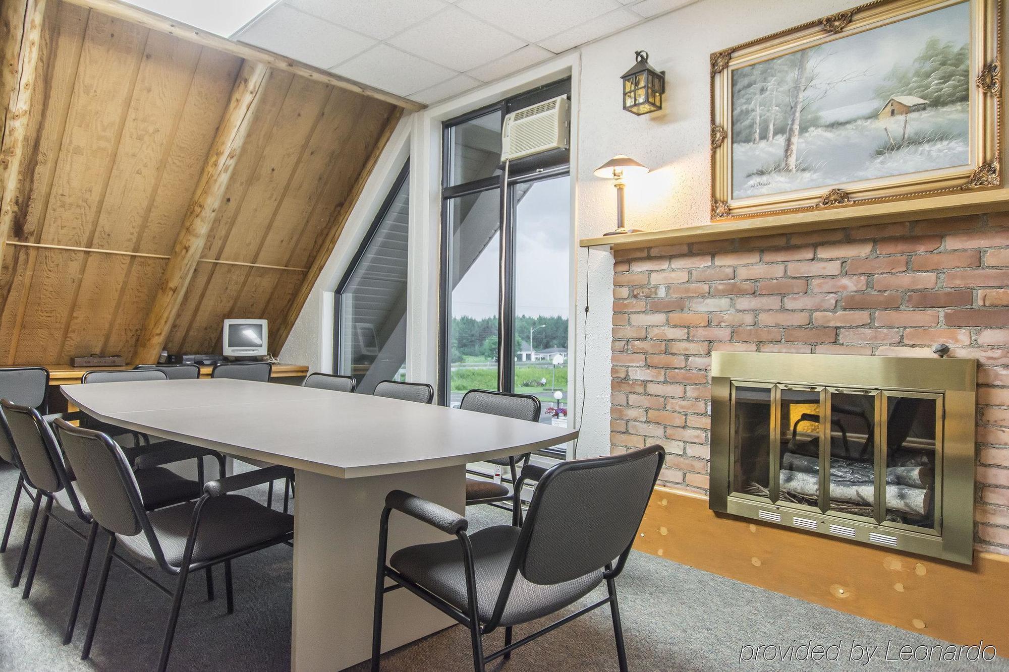 Rodeway Inn Grand Falls Exterior foto